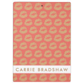 Stellen Sie die Lippen für den Gold-Glitzer zusamm Klemmbrett (Rückseite)