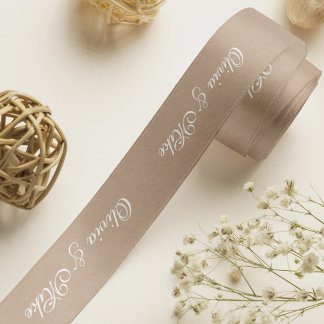 Stellen Sie Ihr eigenes textneutrales Satinband ei