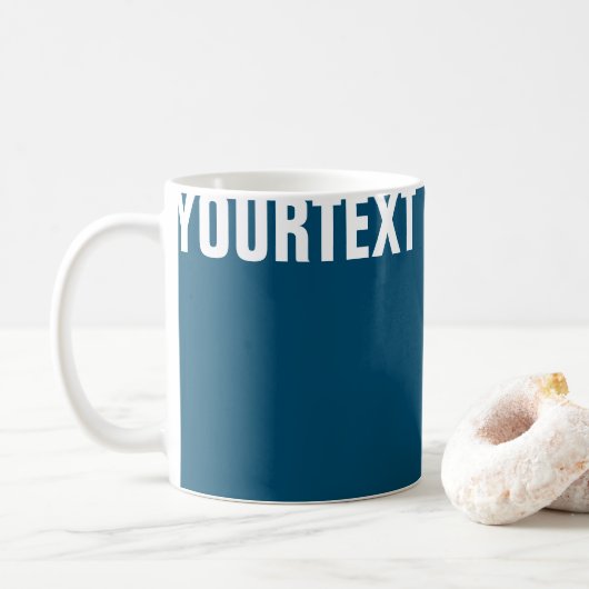 Stellen Sie Ihren Text Ozean blau weiß modern ein Kaffeetasse (Mit Donut)