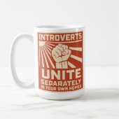 stellt sich eigenständig ein kaffeetasse (Links)