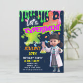 STEM-Experiment mit asiatischen Girl Scientist zum Einladung (Stehend Vorderseite)