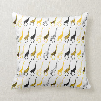 Stencil Giraffes Kissen