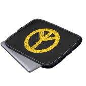 Stenciled Peace Symbol - Amber on Blk Laptopschutzhülle (Vorne Knopf)