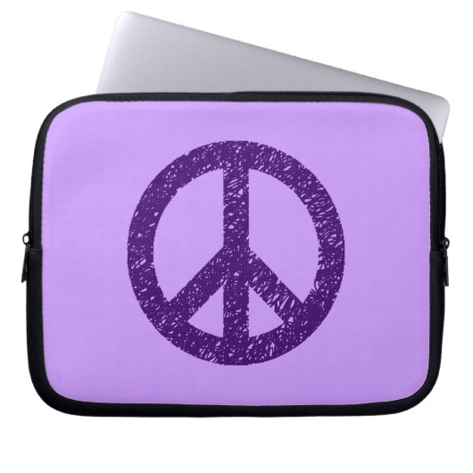 Stenciled Peace Symbol - DP Lila auf Lilac Laptopschutzhülle (Vorderseite)