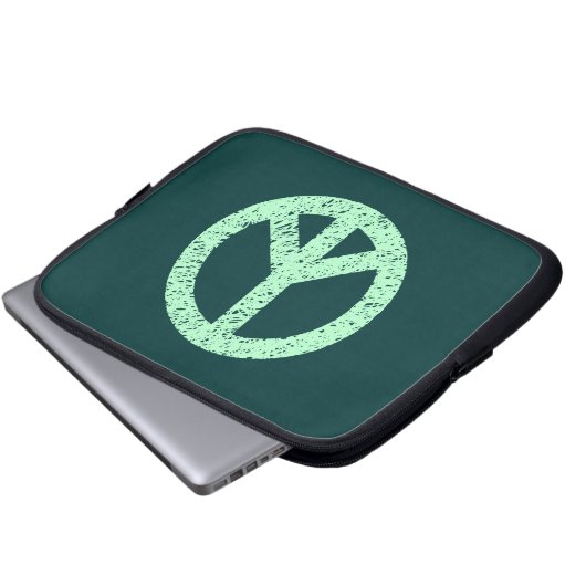 Stenciled Peace Symbol - Ghost Grn on Dk Grn Laptopschutzhülle (Vorne Knopf)