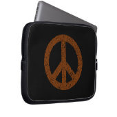 Stenciled Peace Symbol - Walnut on Blk Laptopschutzhülle (Vorne Rechts)