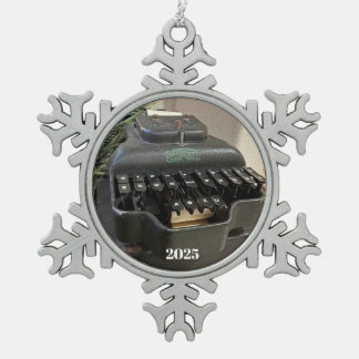Stenotype-Modell 4 Gerichtsschreiber-Ornament 2025 Schneeflocken Zinn-Ornament
