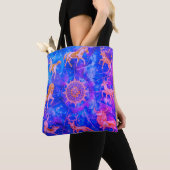 Step Out in Style With This Blue + Purple Tasche (Von Nahem)