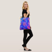 Step Out in Style With This Blue + Purple Tasche (Am Model)