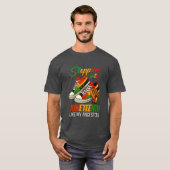 Steppin' Into Juneteenth - Schwarzer Frauenstolz T-Shirt (Vorne ganz)