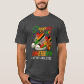 Steppin' Into Juneteenth - Schwarzer Frauenstolz T-Shirt (Vorderseite)