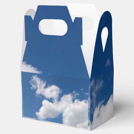 Steps in the clouds geschenkschachtel (Geöffnet)