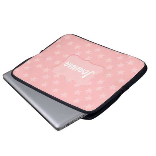 Sterne auf rosa Monogram oder Name Custom Laptopschutzhülle (Vorne Knopf)