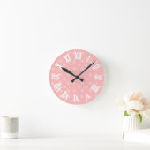 Sterne auf rosa Monogramm-oder Namen-Gewohnheit Runde Wanduhr (Zuhause)