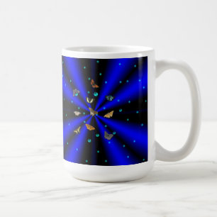 Sterne, Perlen und Schmetterlinge auf schwarz und Kaffeetasse