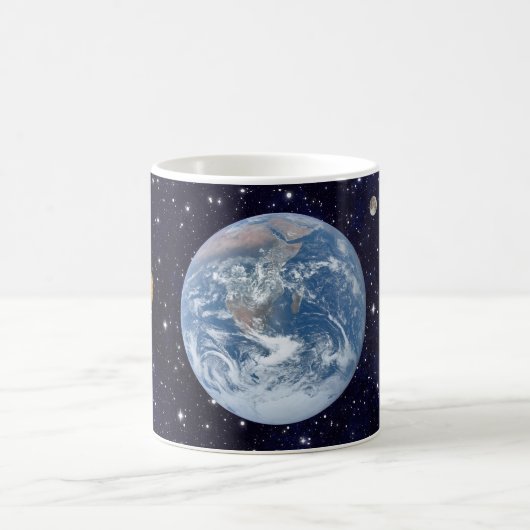 Sterne und Planeten Kaffeetasse (Mittel)
