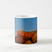 Sterne und Roter Rock Kaffeetasse (Mittel)