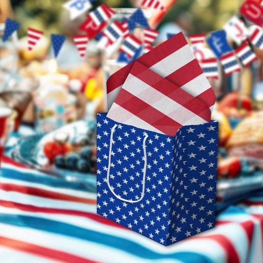 Sternenbesäte silberne Sterne auf navyblauer Ameri Mittlere Geschenktüte
