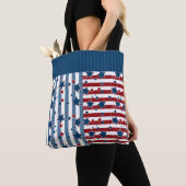 Sternenstrippte Muster in Rot und Blau werfen Tasche (Von Nahem)