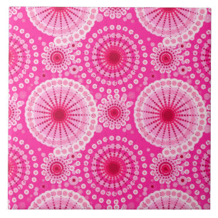 Sternexplosionen und Nadelräder, Fuchsienrosa und Fliese