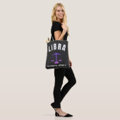 Sternzeichen Libra Tasche (Am Model)