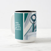 Stethoscope und Daisy Nurse Wertgutschein Tasse (Vorderseite Links)