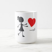 Stick Figure Girl Catching Heart Graphic Tee Kaffeetasse (Mittel)
