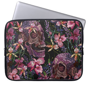 Stickerei menschlicher Schädel und rosa Orchideenb Laptopschutzhülle