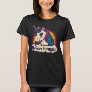 Stickerei Mythisches Einhorn Magisches gehörntes T T-Shirt
