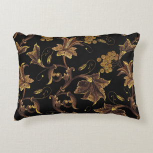 Stickerei-Renaissance goldenes florales nahtloses Dekokissen