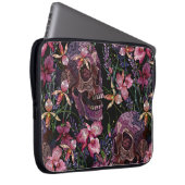 Stickereiskull und rosa orchid-Blume Laptopschutzhülle (Vorne Rechts)
