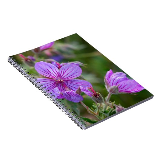 Stickige Wildblumen aus Geranium Notizblock (Rechte Seite)