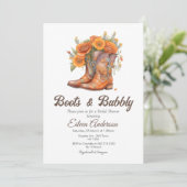 Stiefel & Bubbly Western Cowgirl Brautparty Einladung (Stehend Vorderseite)