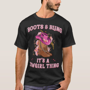 Stiefel und Bling es ein Cowgirl Ding Rodeo Liebe T-Shirt