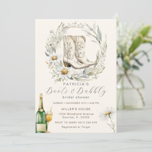 Stiefel und Bubbly Floral Cowgirl Brautparty Einladung (Stehend Vorderseite)