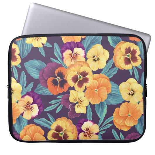 Stiefmütterchen auf Pflaumenviolett Laptopschutzhülle (Vorderseite)
