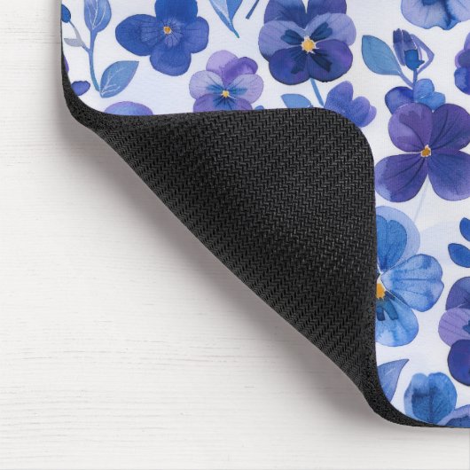 Stiefmütterchen im Aquarellstil Lila Blauer Blumen Mousepad (Ecke)