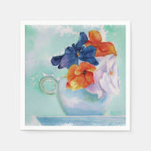 STIEFMÜTTERCHEN IN EINEM TEACUP-PAPIERBUCH SERVIETTE (Vorderseite)