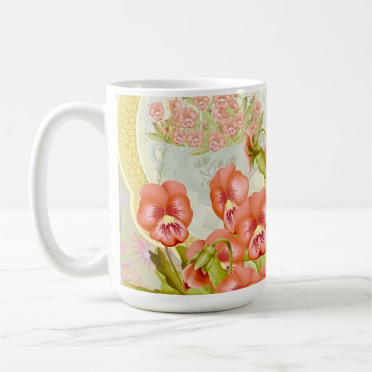 Stiefmütterchen in einer Schale Kaffeetasse (Links)