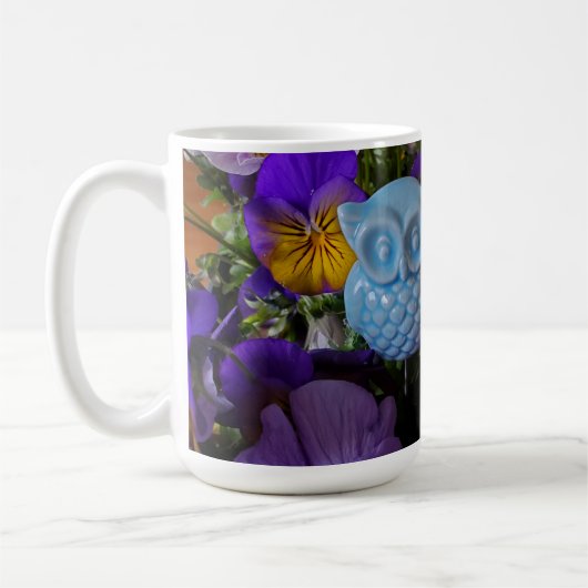 Stiefmütterchen und Uhu-Tasse Kaffeetasse (Links)
