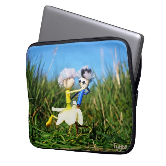 Stijldansende Fubby's in Narcissen jurk. Laptopschutzhülle (Vorderseite Links)