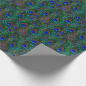 Stildekoration der Pfauenfedern in der Nacht Geschenkpapier (Ecke)