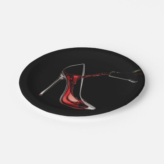 Stiletto und Wein Pappteller (Schrägansicht)