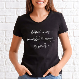 Stilettos Erfolgreiche Frau Zitat Kalligrafie Schr T-Shirt