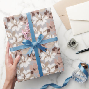 Stilisierte abstrakte Blütenblätter in trendigen F Geschenkpapier