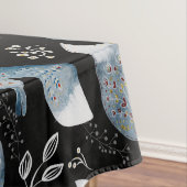 Stilisierte blaue Füchse mit aufwendigen floralen  Tischdecke (Beispiel)