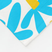 Stilisierte Blume - Sky Blue, Amber und White Fleecedecke (Ecke)