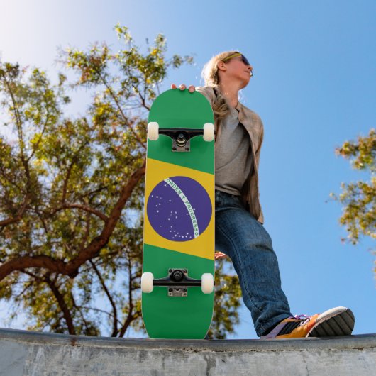 Stilisierte Brasilienflagge Skateboard (Außenbereich 1)