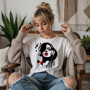 Stilisierte Frau mit Kopfhörern T-Shirt