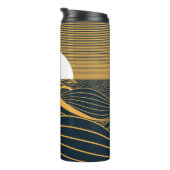 Stilisierte Sonne-Mond, dunkle Meeresdarstellung. Thermosbecher (Nach rechts gedreht)